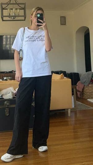 Emma Brooks Nude OnlyFans Leaks 2 Photos