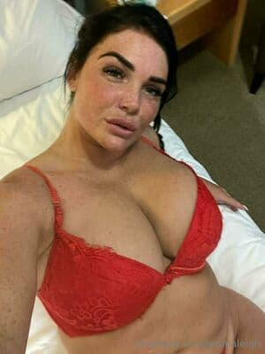 Emma Leigh Nude OnlyFans Leaks 3 Photos