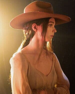 Emma Myers Nude OnlyFans Leaks 3 Photos