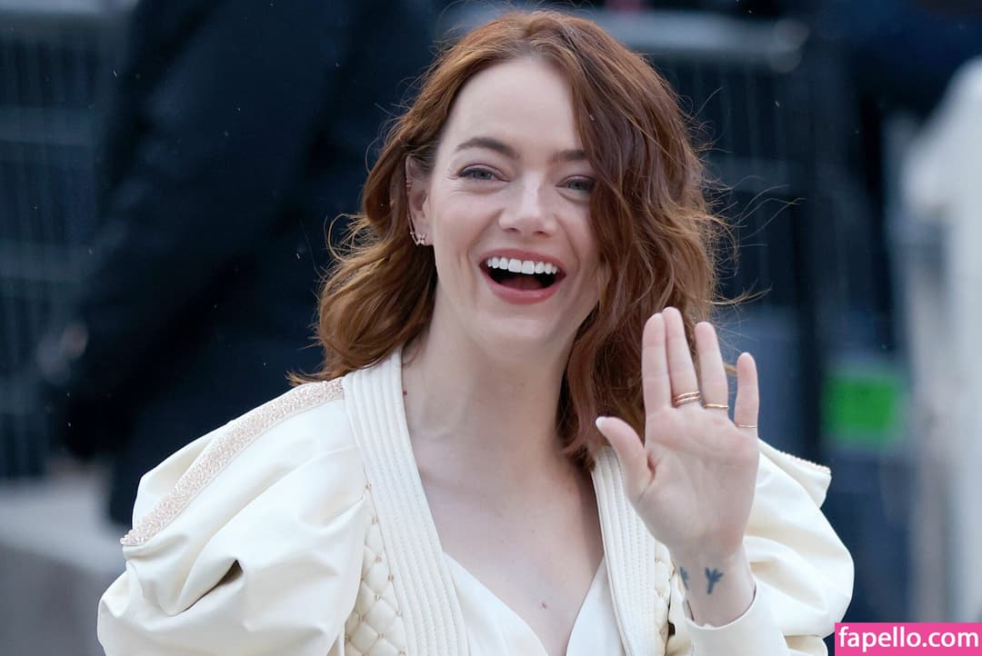 Emma Stone Nude OnlyFans Leaks 5 Photos