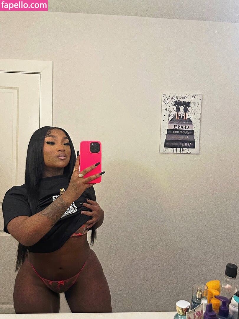 Erica Banks Nude OnlyFans Leaks 5 Photos