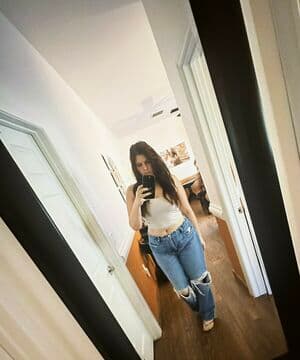 Erica Lindbeck Nude  Leaks 4 Photos