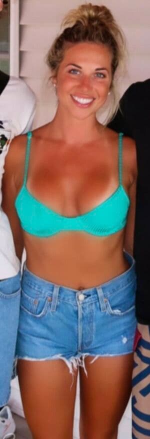 Erin Dolan Nude  Leaks 6 Photos