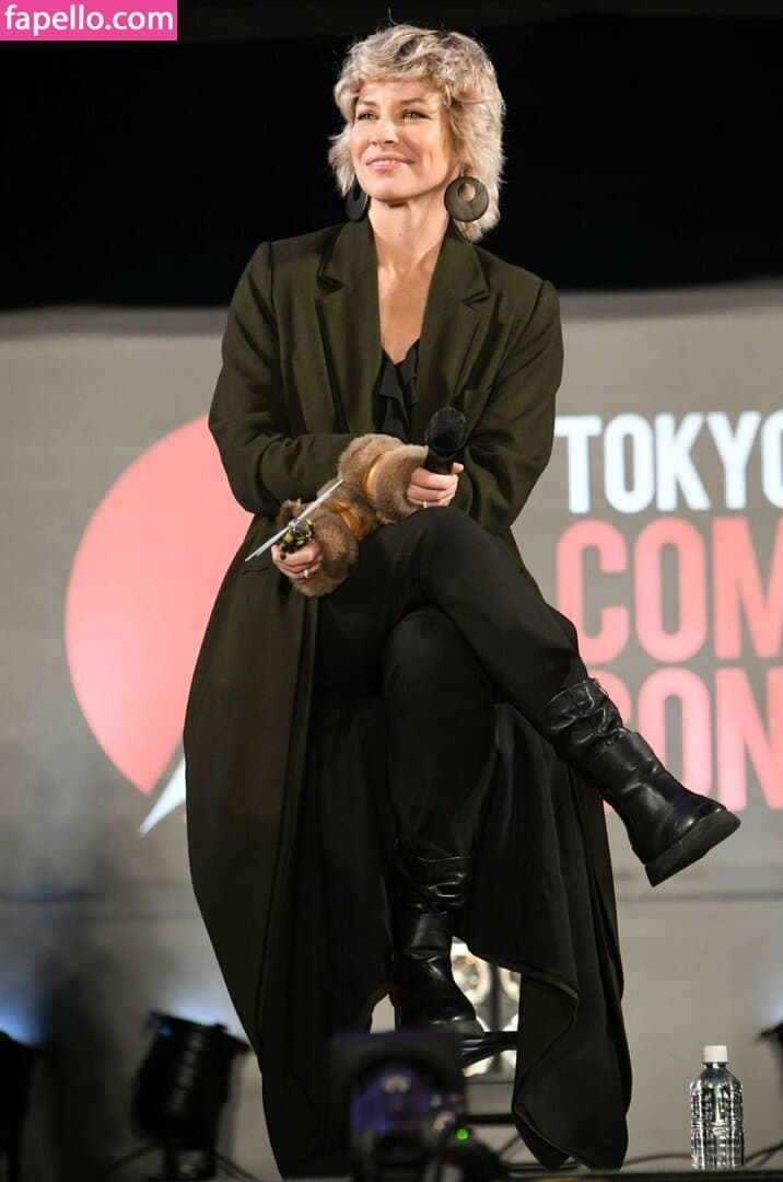 Evangeline Lilly Nude OnlyFans Leaks 10 Photos