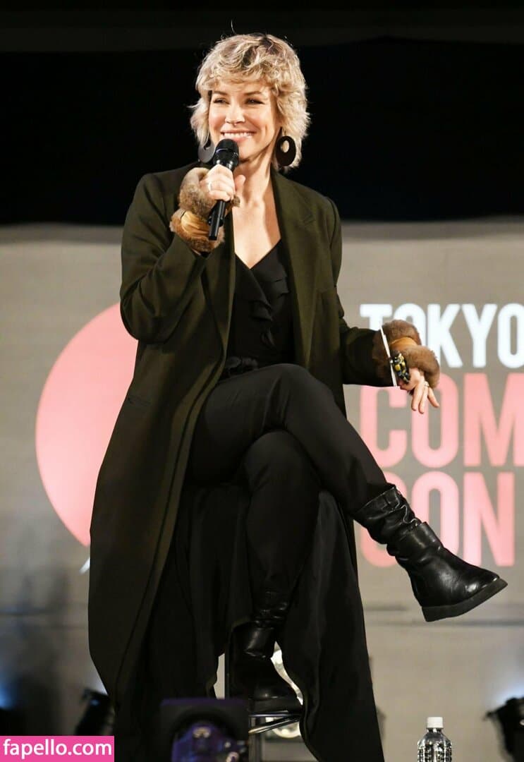 Evangeline Lilly Nude OnlyFans Leaks 10 Photos