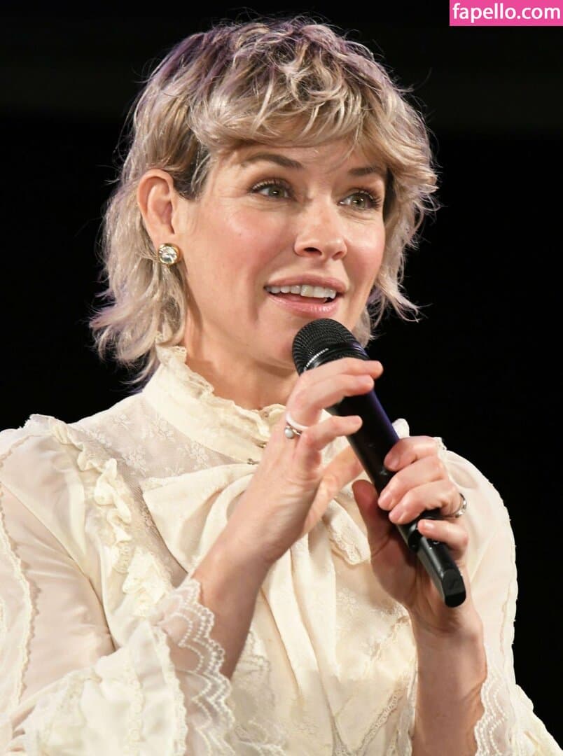 Evangeline Lilly Nude OnlyFans Leaks 5 Photos