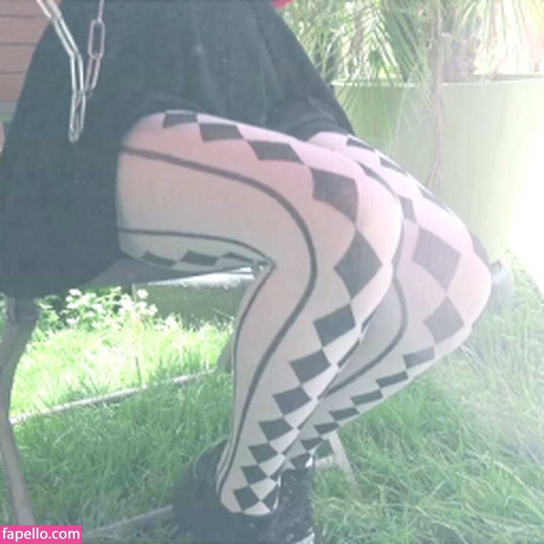 Click to view full size Evil Angel Nude Leaks 6 Photos