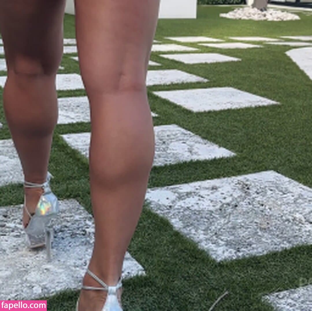 Click to view full size Filou Fitt Nude Leaks 7 Photos