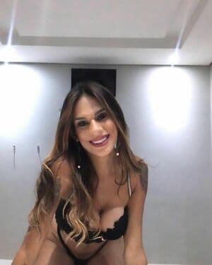 Geisy Santos Nude  Leaks 11 Photos