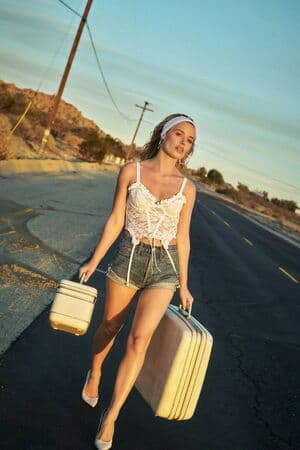 Georgia May Jagger Nude  Leaks 3 Photos