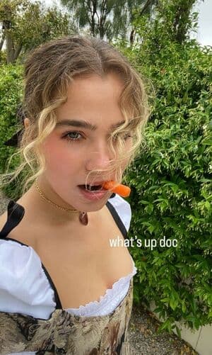 Haley Lu Richardson Nude  Leaks 2 Photos