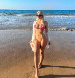 Hannah White Nude  Leaks 7 Photos