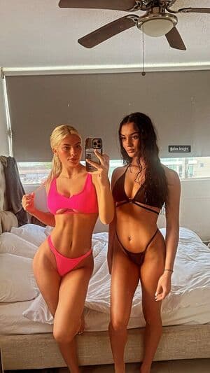 Hannah White Nude  Leaks 7 Photos