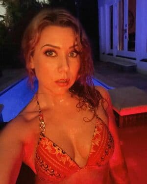 Hazel Hayes Nude  Leaks 3 Photos