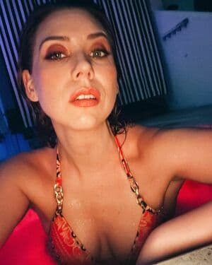 Hazel Hayes Nude  Leaks 2 Photos