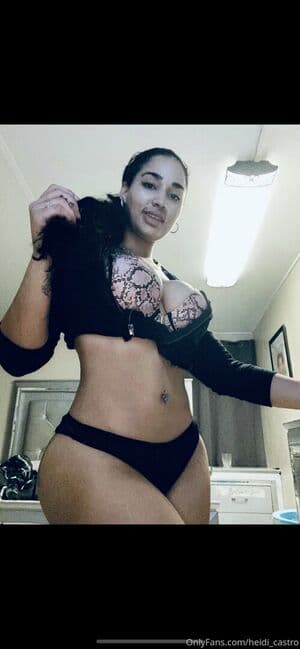 Heidi Castro Nude  Leaks 8 Photos