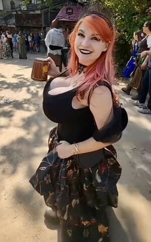 Heidi Corinne Nude  Leaks 5 Photos