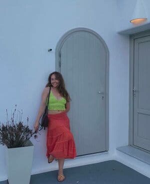 Holly Taylor Nude  Leaks 15 Photos