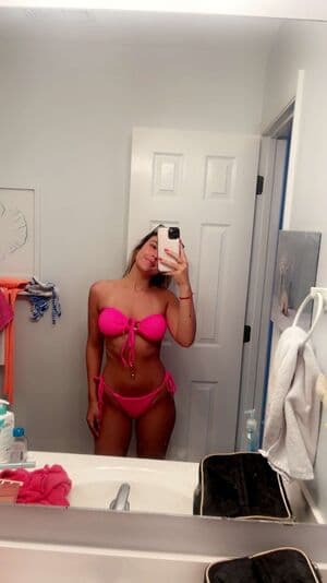 Isabella Meccia Nude  Leaks 3 Photos