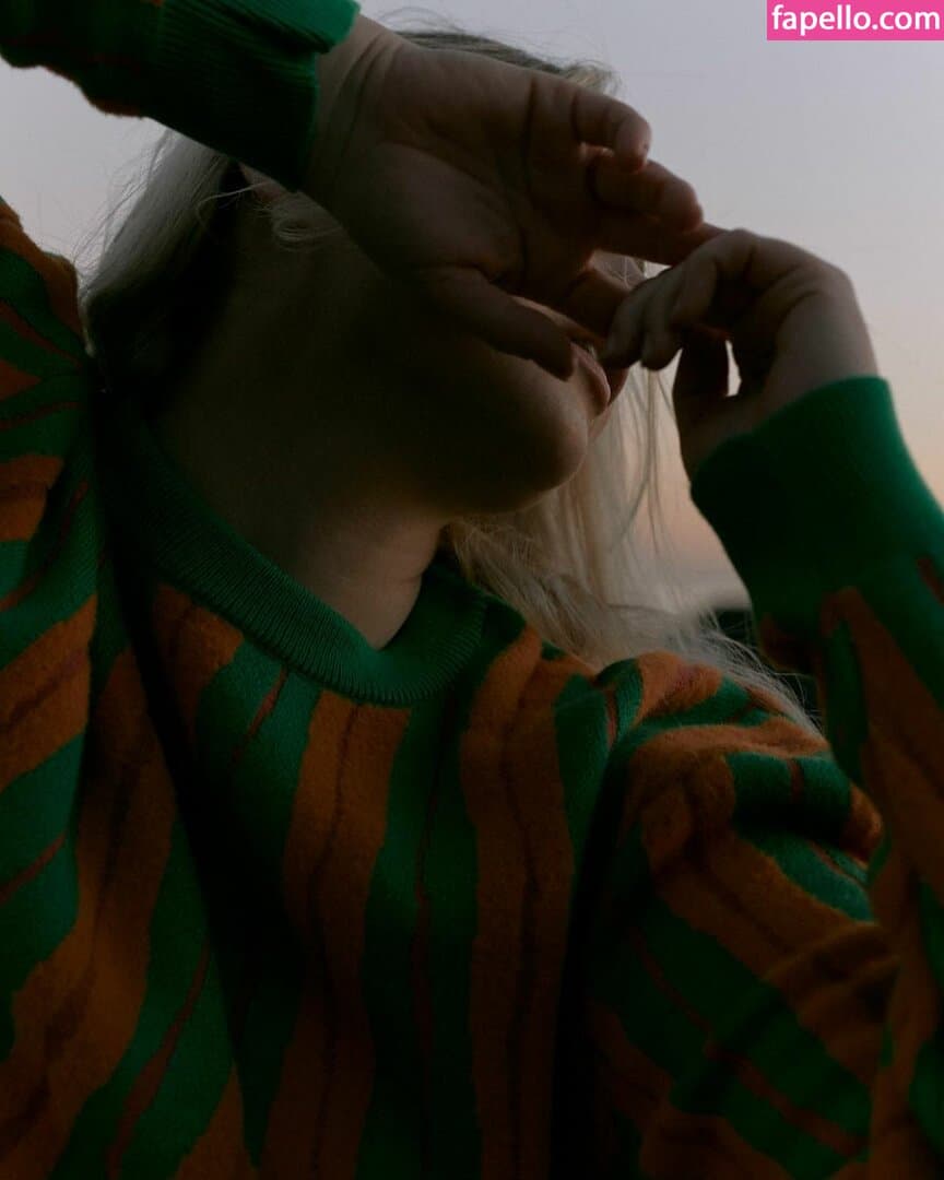 Click to view full size Iskra Lawrence Nude Leaks 8 Photos