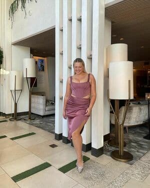 Click to view full size Iskra Lawrence Nude Leaks 10 Photos