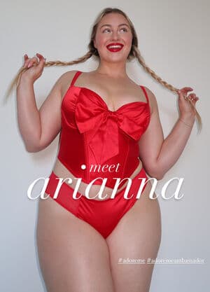 Click to view full size Iskra Lawrence Nude Leaks 5 Photos