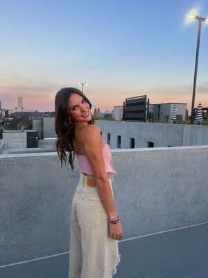 Jackie Aron Nude  Leaks 3 Photos