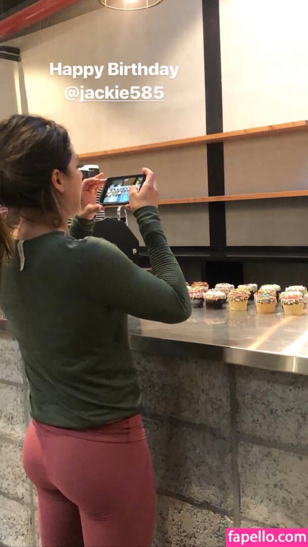 Jackie Perez Nude  Leaks 8 Photos