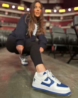 Jackie Redmond Nude  Leaks 5 Photos