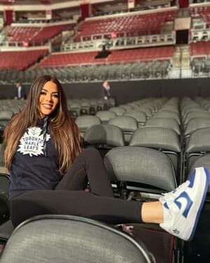 Jackie Redmond Nude  Leaks 5 Photos