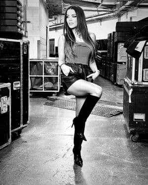 Jackie Redmond Nude  Leaks 5 Photos