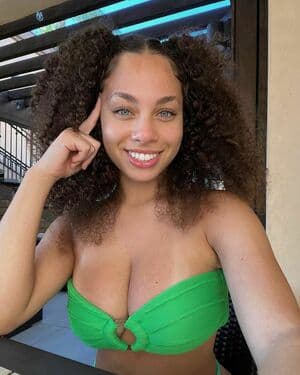 Jada Durroh Nude  Leaks 8 Photos