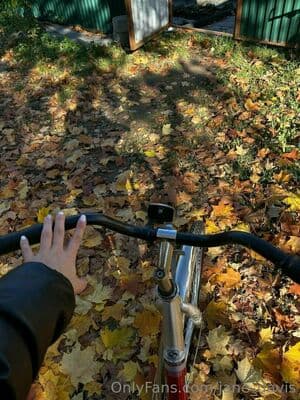 Click to view full size Jane Davis Nude Leaks 8 Photos