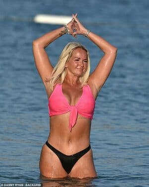 Jennifer Ellison Nude  Leaks 3 Photos