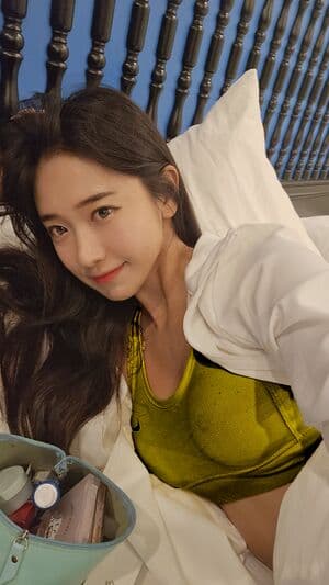 jinnytty Nude  Leaks 4 Photos