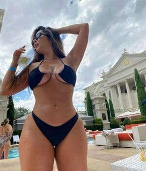 Joanna Zanella Shaub Nude  Leaks 5 Photos