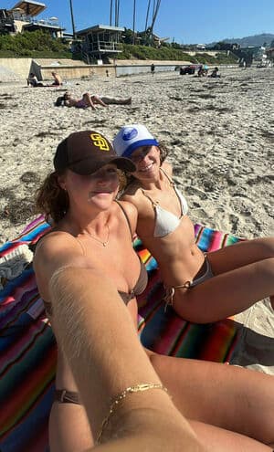 Katie Becknell Nude  Leaks 7 Photos