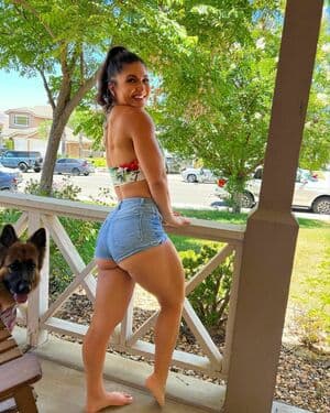 Katie Jones Nude  Leaks 17 Photos