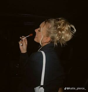 Katie Pierce Nude  Leaks 3 Photos