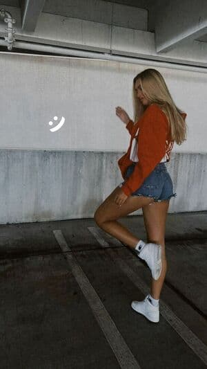 Katie Pierce Nude  Leaks 3 Photos