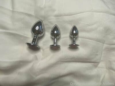 Katie & Rose Anders Nude  Leaks 18 Photos