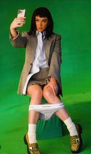 Click to view full size Katy Perry Nude OnlyFans Leaks 6 Photos