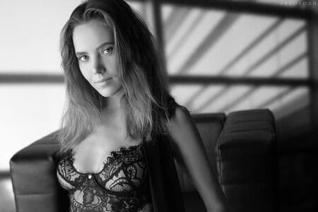 Katya Clover Nude  Leaks 4 Photos