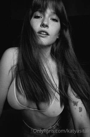Katya Sitak Nude  Leaks 3 Photos