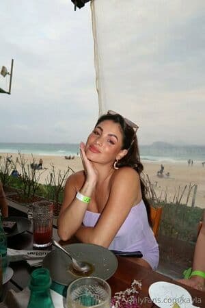 Kayla Nude  Leaks 6 Photos