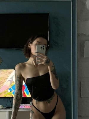 kellymay.wow Nude  Leaks 10 Photos