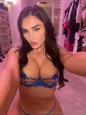 Click to view full size Kenzie Anne Nude Leaks 14 Photos