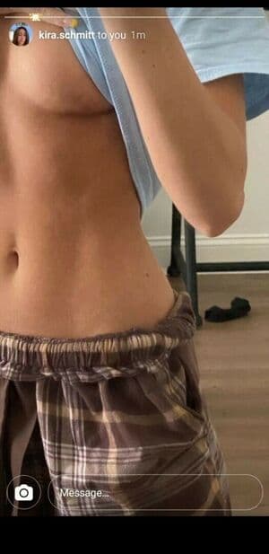 Kira Schmitt Nude  Leaks 10 Photos