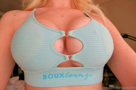 Click to view full size Kirsty Austin Nude OnlyFans Leaks 7 Photos