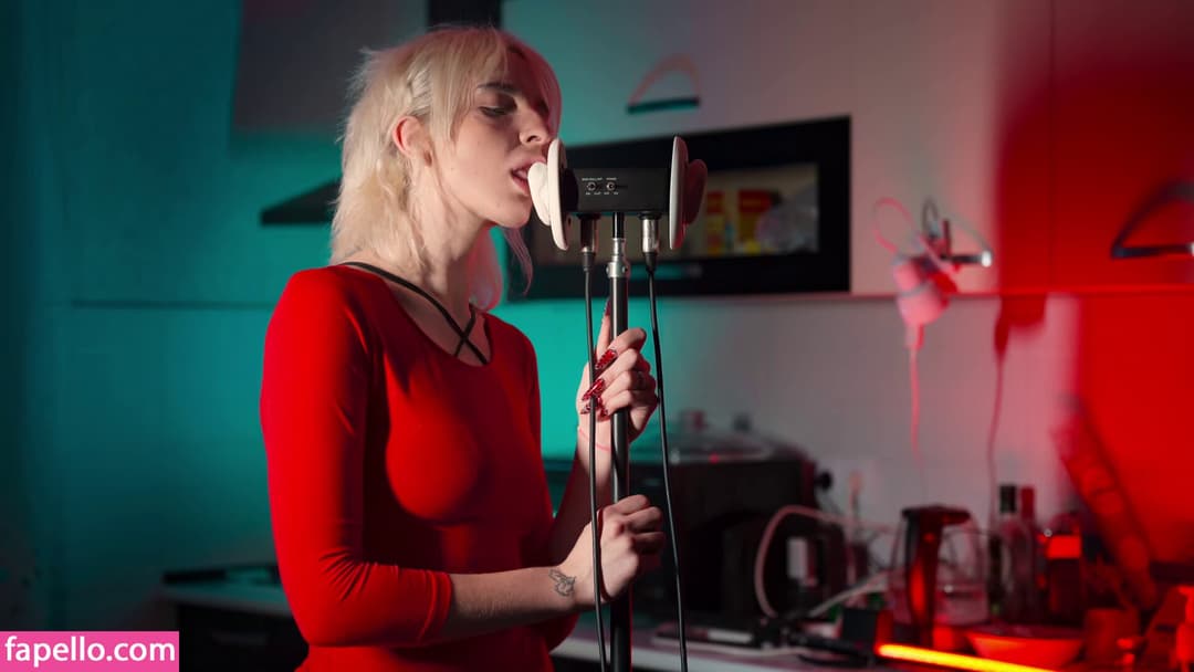 Kitty Cat Helza Nude  Leaks 4 Photos